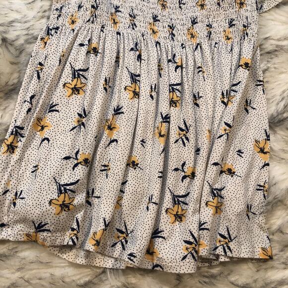 Nordstrom Jolt Smocked White Floral Print Flowy Shirt - Picture 4 of 9